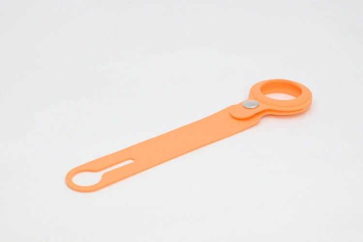 Opaska do AirTag Hi5 Liquid Silicon (pomarańczowy)