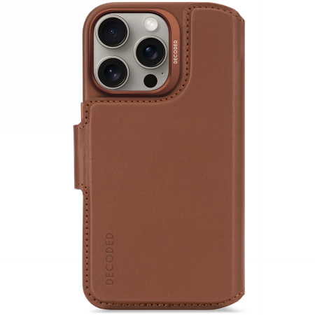 Etui Decoded Leather Wallet Magsafe iPhone 16 Pro (brązowy)