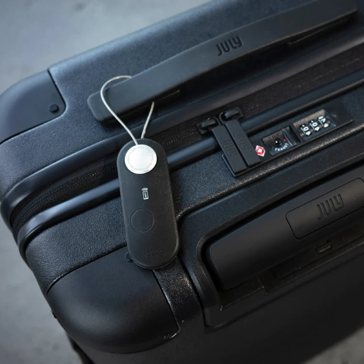 Lokalizator-bagazu-Knog-Scout-Travel-IOS.webp